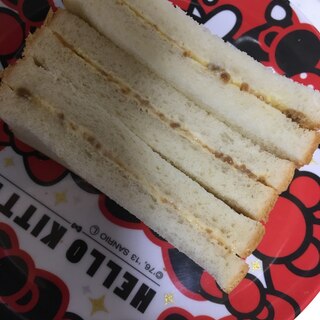食パン10枚切りで☆そぼろマヨサンドイッチ☆